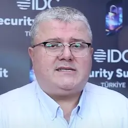 Esat Yaşar Çağlayan